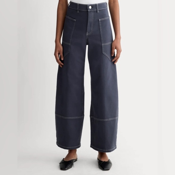 Everlane Denim - Everlane Utility Gardener Pant in Navy. Size 26 Regular.